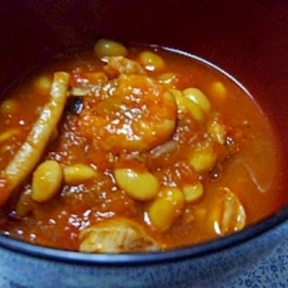 大豆と鶏肉イカ・エビ海鮮トマト煮込み（圧力鍋使用）